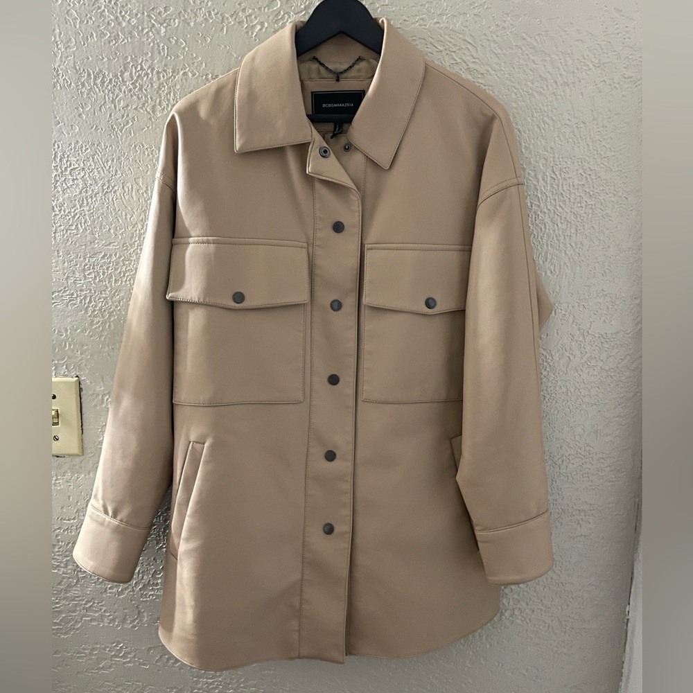 NWOT BCBGMaxAzria Y2K Tan Faux‎ Leather Oversized Shirt Jacket Size Medium